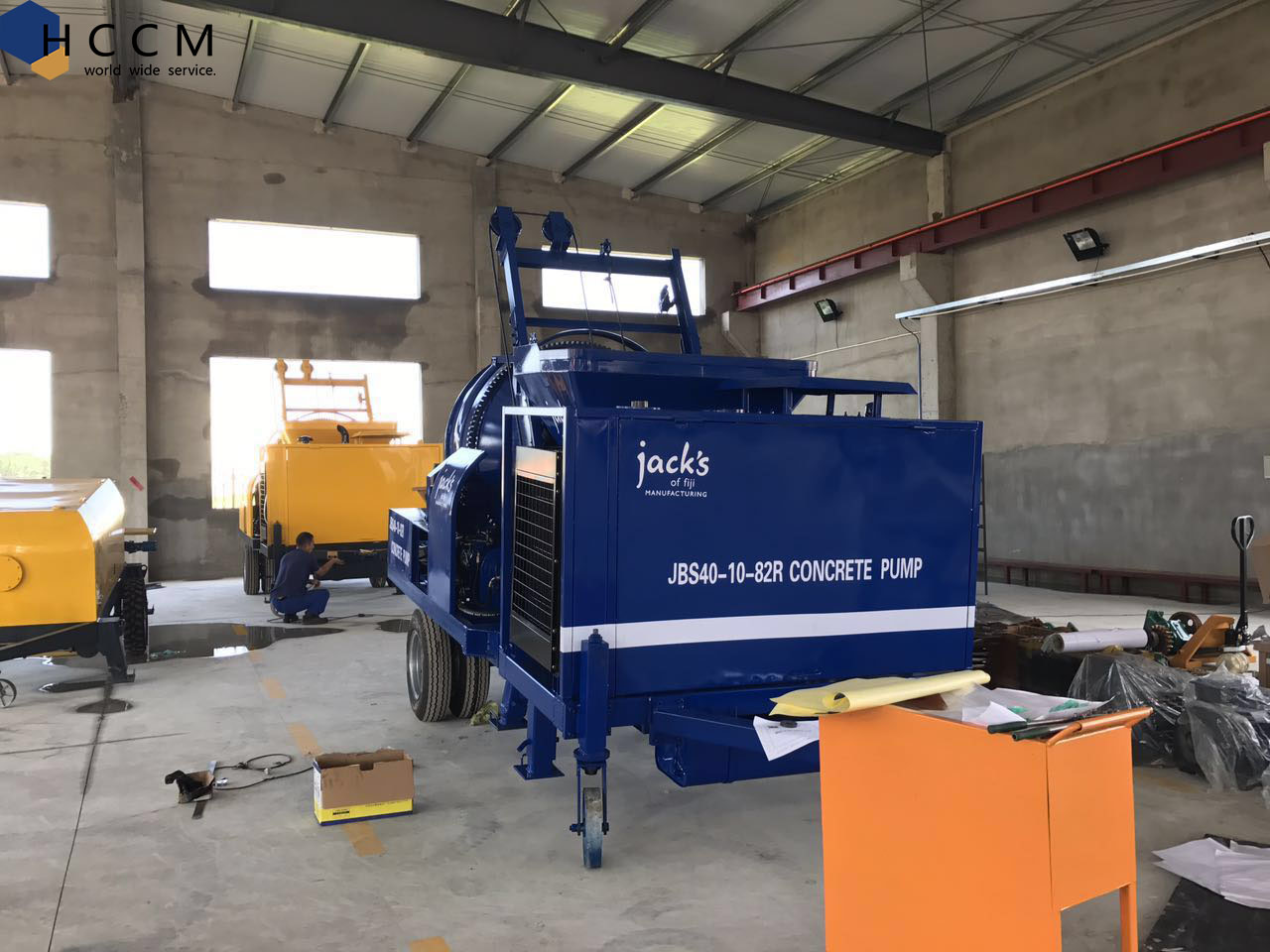 Blue color diesel concrete mixer pump from HCCM machine pump factory